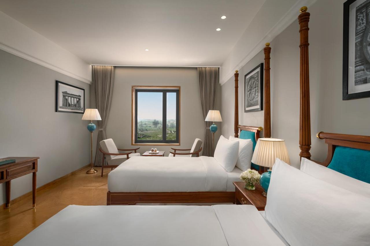 Time Square Resort & Spa ภุช ภายนอก รูปภาพ