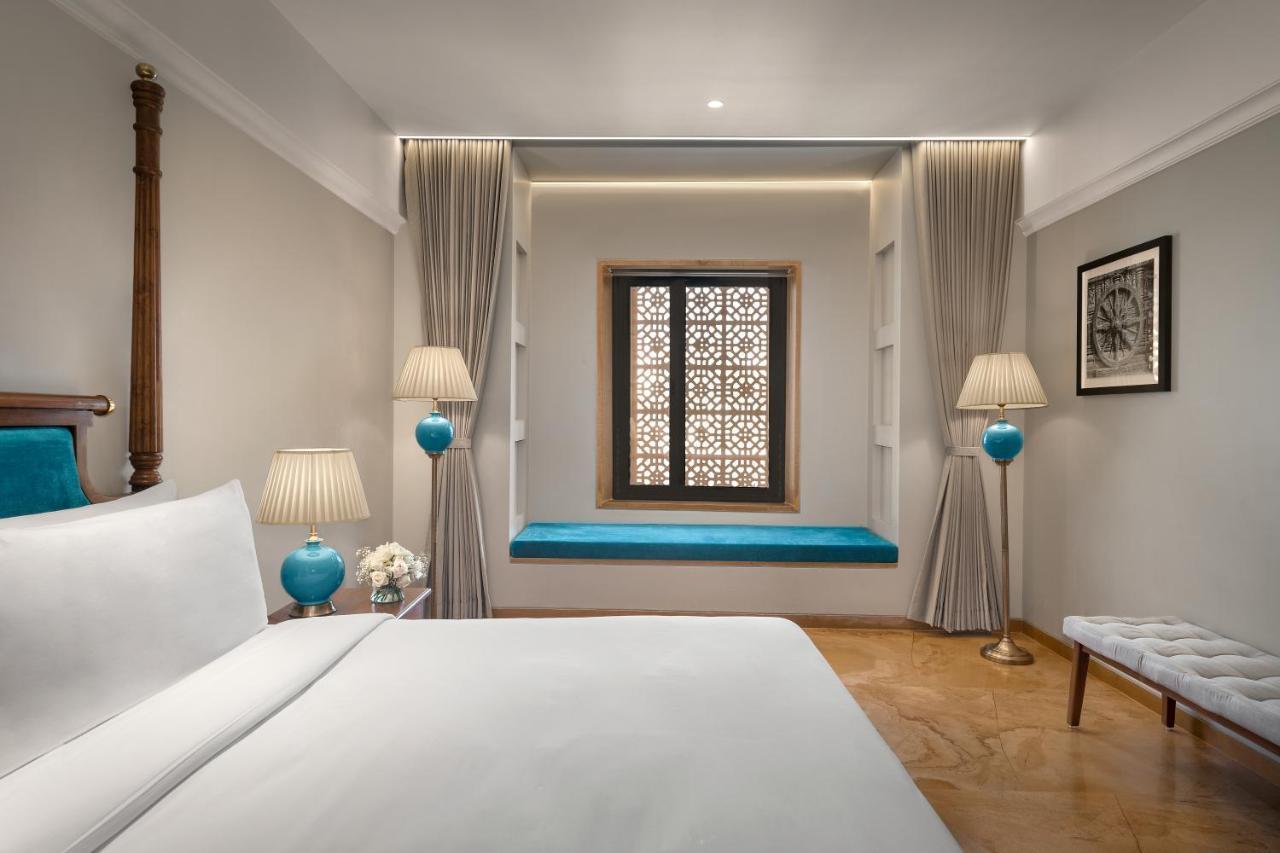Time Square Resort & Spa ภุช ภายนอก รูปภาพ