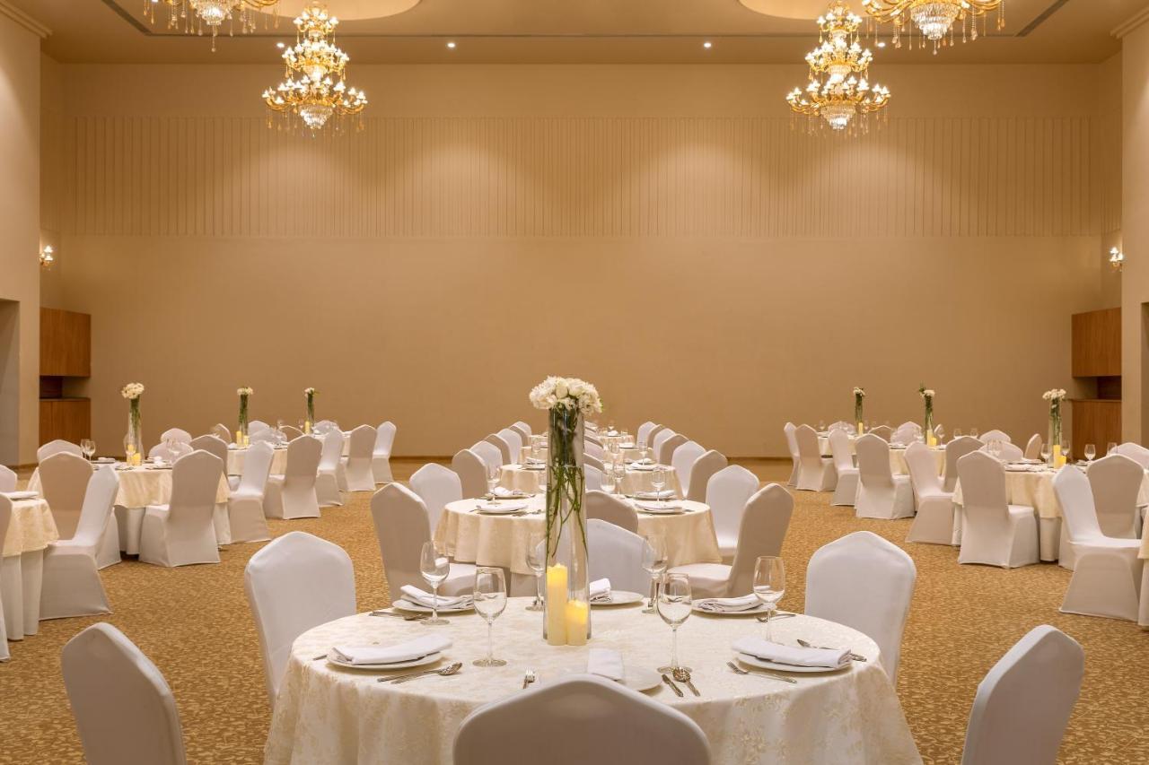 Time Square Resort & Spa ภุช ภายนอก รูปภาพ