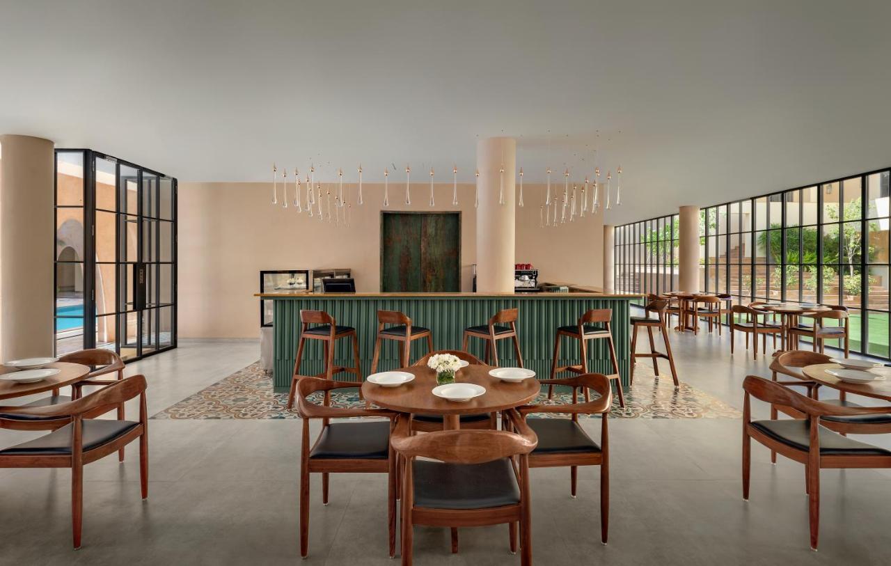 Time Square Resort & Spa ภุช ภายนอก รูปภาพ